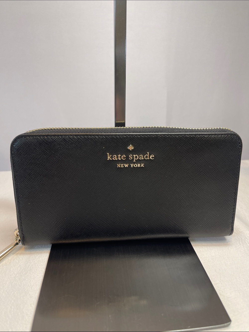 Kate Spade New York Black Zip Around Wallet Continental Wallet